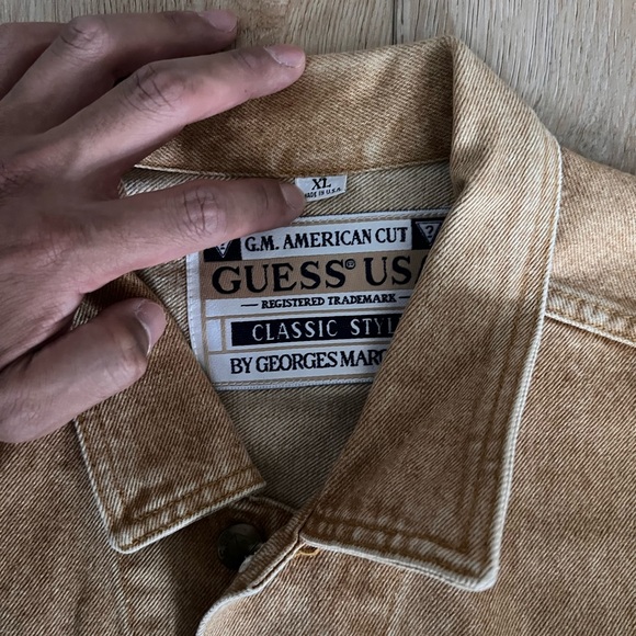 VINTAGE YELLOW GUESS JEAN JACKET - Picture 2 of 3